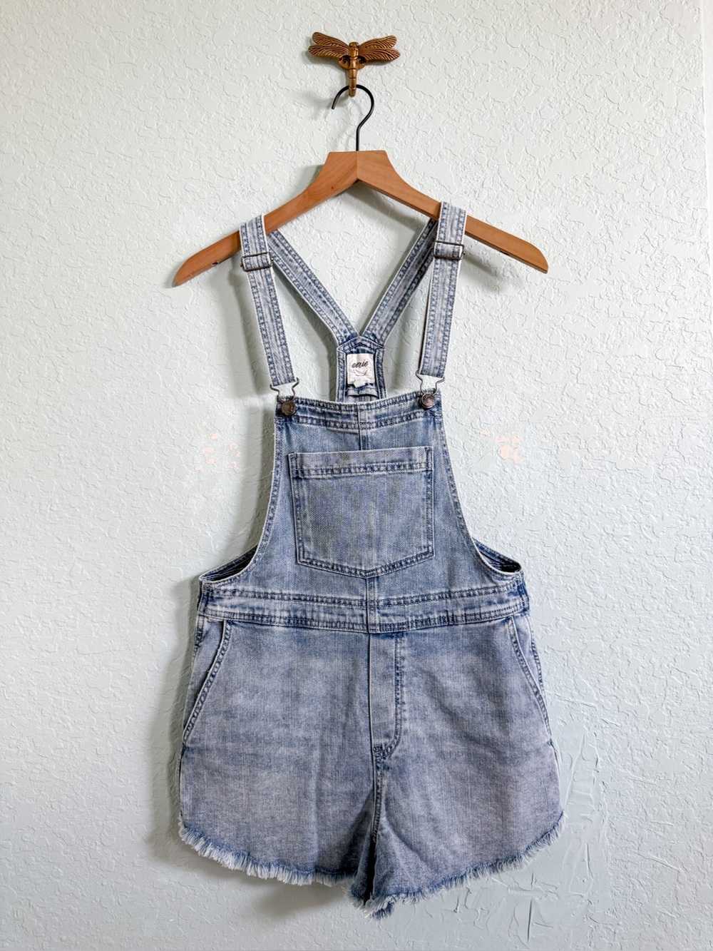 Aerie•Lightwash Denim Shortalls•Stretchy•Dolphin Raw Hem